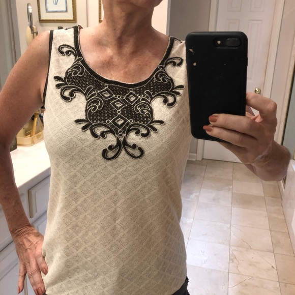 FREE with purchase: Chelsea & Violet tank, cream w/ embroidery, tank, Sz S - Picture 7 of 11